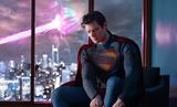 David Corenswet sa ukzal ako Superman